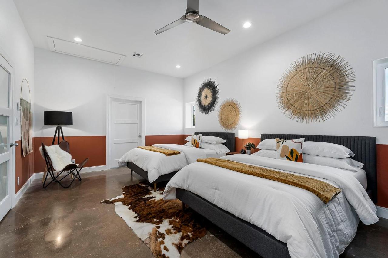 Vila Container Haus Pet Friendly With Cowboy Pool Fredericksburg Exteriér fotografie